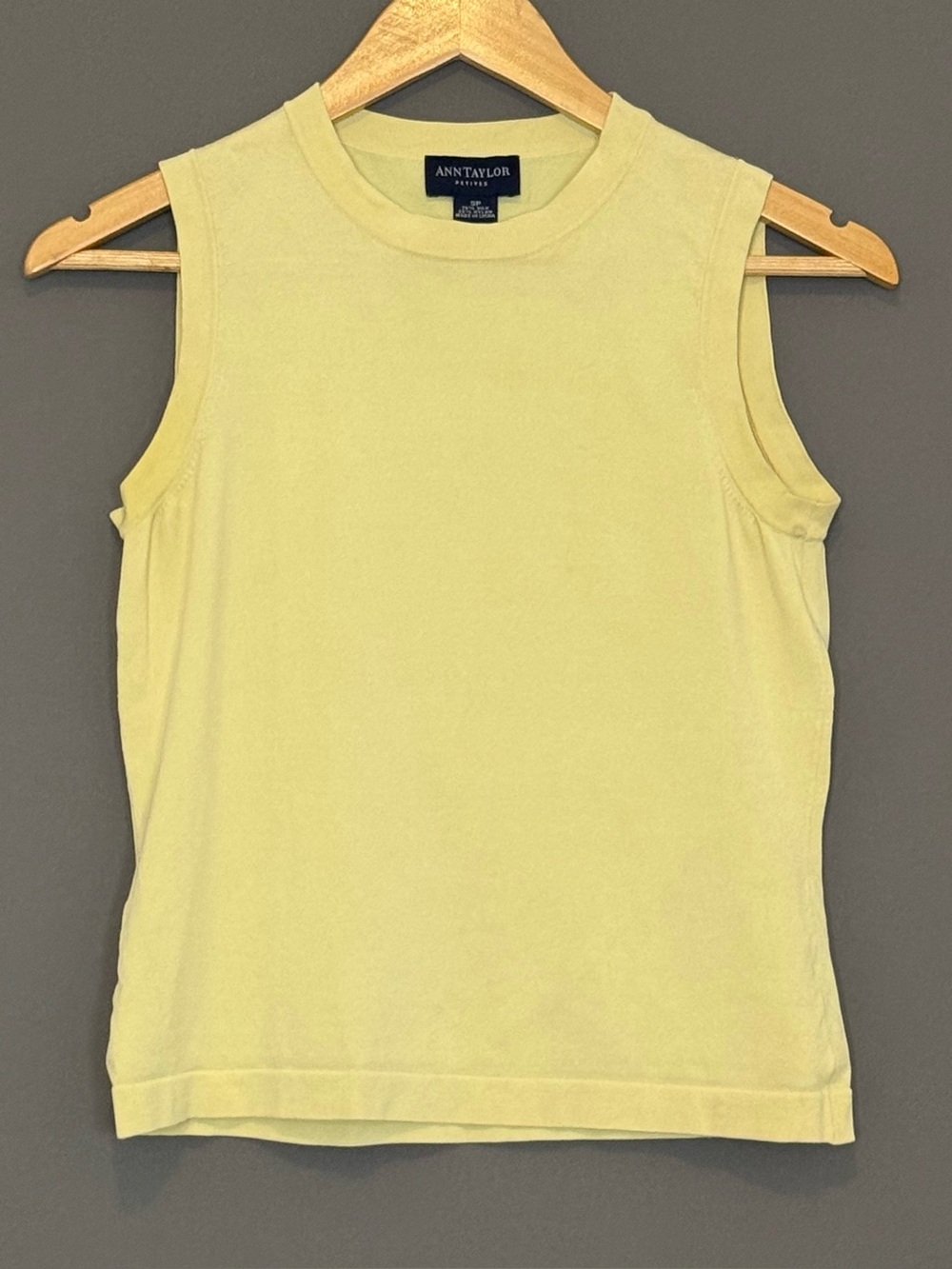 vtg Y2K Ann Taylor Silk Knit Shell Top Sleeveless Butter Yellow Small Preppy